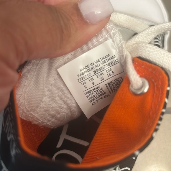 Kids hi top converse - Picture 6 of 7